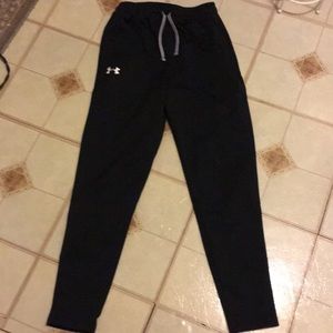 Boys under Armour sport pants.  Sz lg new